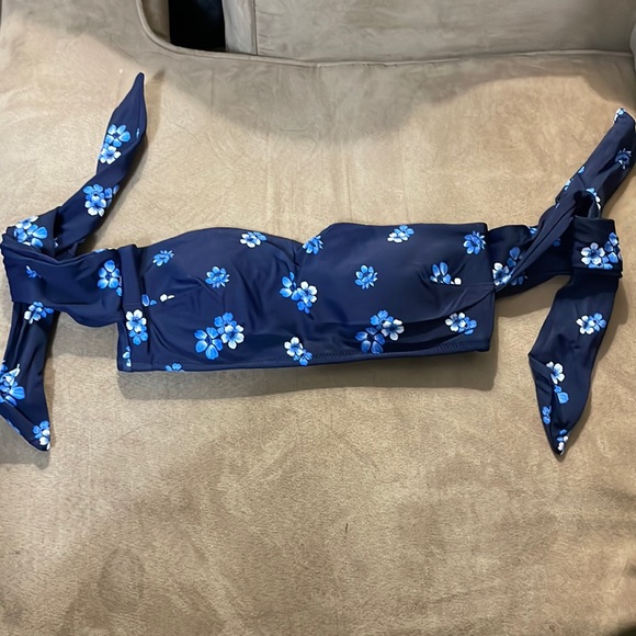 Aerie Bandeau Style Bikini Top - Picture 2 of 3